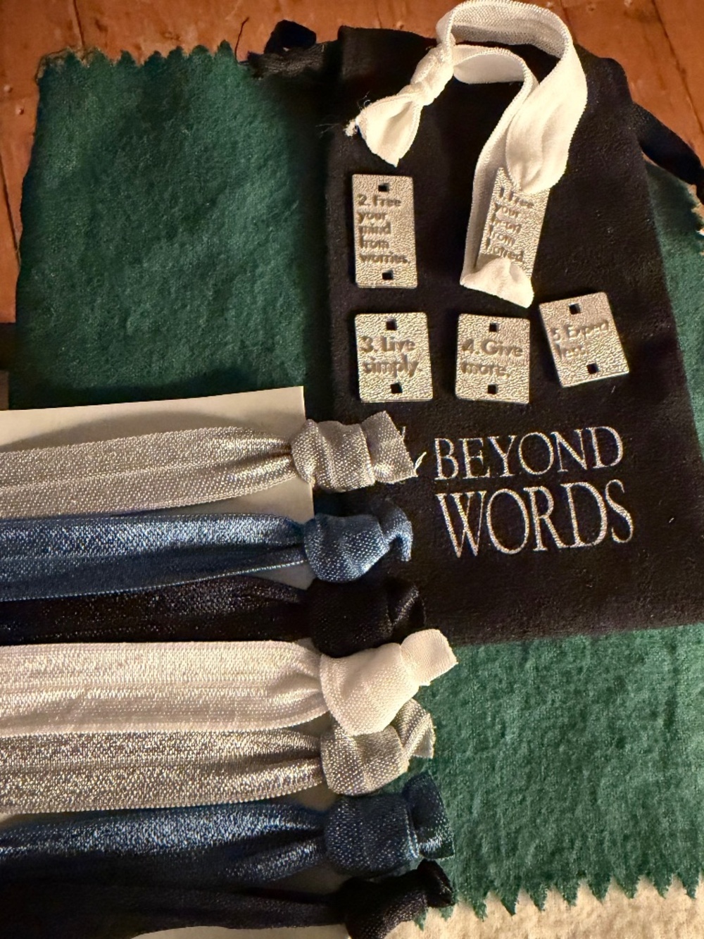 Beyond Words Inspirational Bracelet Charms w/ Bracelets and Bag